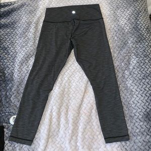 Wonder under gray lululemon leggings